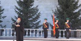 Чеканным шагом и звуками гимна открылся учебный год для кадетов в Биробиджане  Пресс-служба Биробиджанской епархии