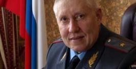 Каждый полицейский в ЕАО  обязан реагировать на заявления - генерал Василий Олейник http://www.gorodnabire.ru/images/stories/gosti_portala/oleynik_2.jpg