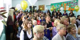 Одна из старейших школ в Биробиджане отметила 75-летие Владимир Иващенко
