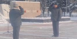 Состояние техники и готовность сотрудников полиции к зиме проверили в Биробиджане Юрий Скачков