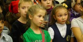В экспозиции представлено около 70 картин и скульптурных композиций Владимир Иващенко