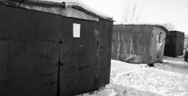 Владельцы железных гаражей в Биробиджане кочуют по районам города http://www.gorodnabire.ru/images/stories/divoh/2011/51/nomer/8.jpg