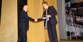 Мэр города Андрей Пархоменко выступил сразу после юных артистов народной цирковой студии & Владимир Иващенко
