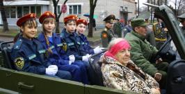Дождь помешал ветеранам принять участие в шествии в Биробиджане Владимир Иващенко