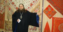 Экскурсию проводил отец Иннокентий Владимир Иващенко