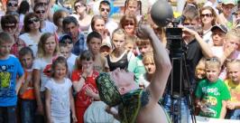 Чемпионат по скоростному поеданию пиццы прошел в Биробиджане Владимир Иващенко