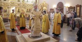 Литургию совершили в день апостолов Петра и Павла в Кафедральном соборе в Биробиджане http://www.eparh.ru/
