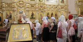 Литургию совершили в день апостолов Петра и Павла в Кафедральном соборе в Биробиджане http://www.eparh.ru/