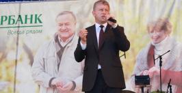 Андрей Пархоменко поздравил горожан с 75-летием Биробиджана Владимир Иващенко