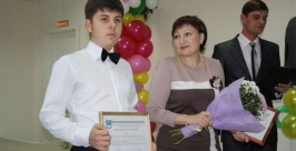 Леонид Якимов вместе с педагогом Еленой Болтыбаевой Владимир Иващенко 