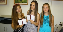 Выпускницы 2012 года РИА ЕАОmedia