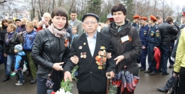 Солдатской кашей угостили участников празднования Дня Победы в Биробиджане РИА EAOmedia