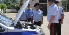 Новый служебный автомобиль и денежные премии вручили лучшим полицейским в ЕАО Пресс-служба УМВД России по ЕАО