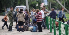 Духовную поддержку оказал священник из Биробиджана пострадавшим от паводка Пресс-служба Биробиджанской епархии