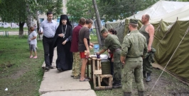 Духовную поддержку оказал священник из Биробиджана пострадавшим от паводка Пресс-служба Биробиджанской епархии