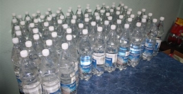 Бутилированная вода для пострадавших ИА EAOmedia