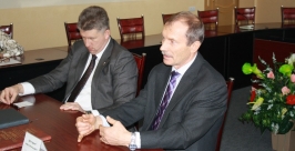 Выступает Павел Ворожбит Владимир Иващенко, ИА EAOmedia