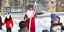 Новогодние праздники в Биробиджане отметили по-олимпийски Роман Дорофеев