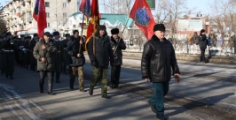 Горожане выходили навстречу шествию или сопровождали его Владимир Иващенко
