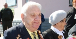 Солдатской кашей угостили биробиджанцев в День Победы Владимир Иващенко