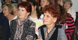 Мэрия Биробиджана поздравила ветеранскую организацию учителей с 20-летием Владимир Иващенко, ИА EAOmedia