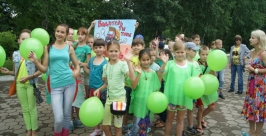 Уличное шествие под девизом &quotМы за культуру поведения на дороге!&quot объединило 250 ребят пресс-служба областной ГИБДД 