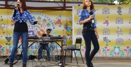 Мария Усольцева и Евгения Рукомеда Владимир Иващенко