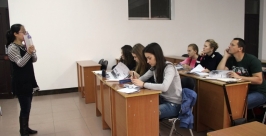 Языковые навыки отточили студенты лингвистического центра Биробиджанав г. Цзямусы КНР Фото с сайта http://www.molodezh79.ru/