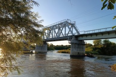 мост, вода, река, железная дорога, железнодорожный мост, природа, экология Рукомеда Е. М., ИА EAOMedia.ru