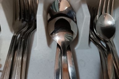 10 гр на 1 литр воды — и столовые приборы чисты, как в день покупки, сияют даже в темноте ИА SevastopolMedia.ru