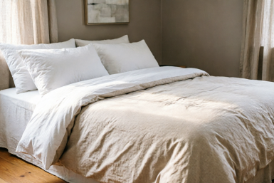 Дышащий хлопок или долговечный лен: лучшие ткани для постельного белья Создано с помощью ИИ