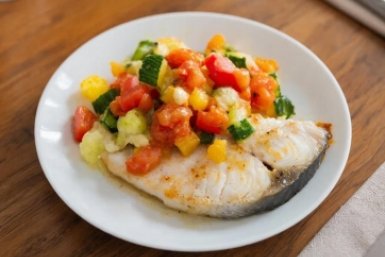 Килограммы уплывают: простой рецепт белой рыбы для ужина без вреда для фигуры