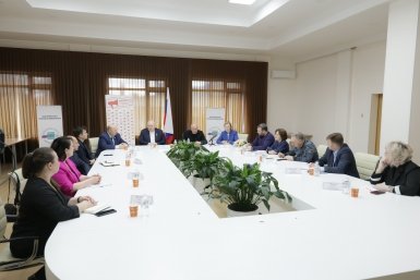 Круглый стол по выборам-2026 Василий Кравцов