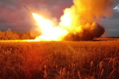 Жилой дом в Екатеринбурге поврежден из-за удара дрона