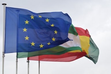 Европа и США не признают удар по колледжу в Старобельске
