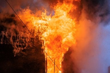 Четыре ребенка погибли во время пожара в частном доме