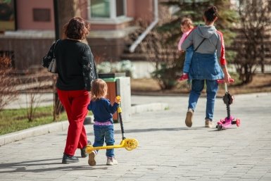 В Госдуме предложили платить матерям зарплату: сколько смогут получать женщины
