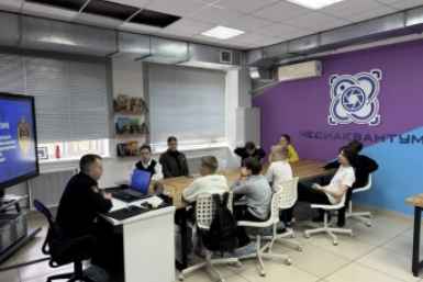 Урок цифровой гигиены провели полицейские для юных программистов Биробиджана