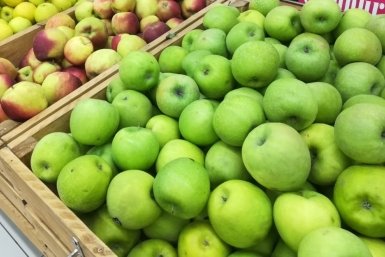 Минвостокразвития запустило поставки свежих фруктов по льготным ценам на Чукотку Марина Померанцева, ИА EAOMedia