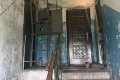 За разруху в подъездах многоквартирного дома засудили управляющую компанию в Биробиджане