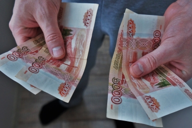 Депутат Госдумы Миронов предложил ввести "родительскую зарплату": что известно о новой инициативе