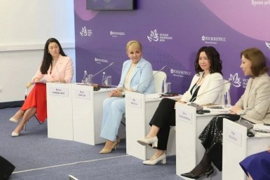 Глава ЕАО: Сегодня женщины играют в развитии ДФО большую роль