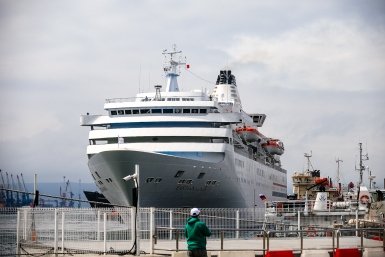 Море как в Средиземноморье, а виза не нужна: этот "забытый" маршрут из Китая снова в топе