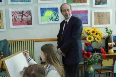Александр Левинталь посетил учреждения культуры в Биробиджане Департамент пресс-служды губернатора и правительства ЕАО
