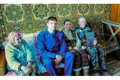 Ветерана ВОВ с 88-летием поздравили работники прокуратуры Смидовичского района ЕАО Пресс-служба областной прокуратуры