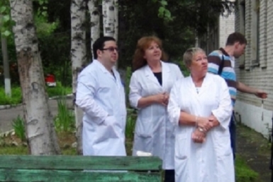 Врачи внимательно следили за спасателями во время учений МЧС в больнице пресс-служба ГУ МЧС по ЕАО