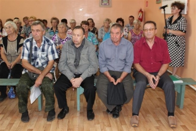 Встреча местных жителей с главой муниципального образования Евгением Коростелевым Владимир Иващенко 