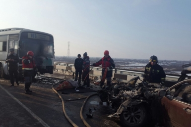 В аварии на мосту через Амур пострадало четыре человека Пресс-служба УМВД России по Хабаровскому краю