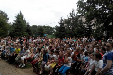 &quotТворческая мозаика&quot собрала в лагере &quotАлые паруса&quot детвору со всех районов ЕАО народный корреспондент ИА ЕАОMedia