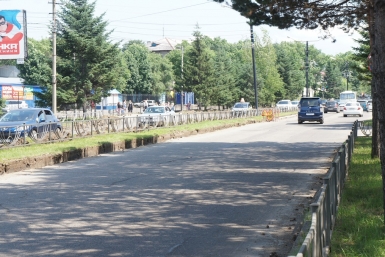 Напротив Центрального рынка бордюры уже демонтировали Наталья Мурье